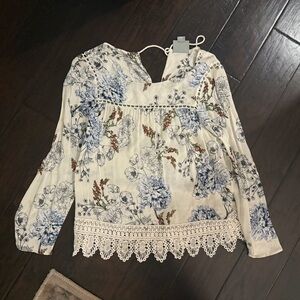 Anthropologie Maeve Floral Lace Trim Top size small